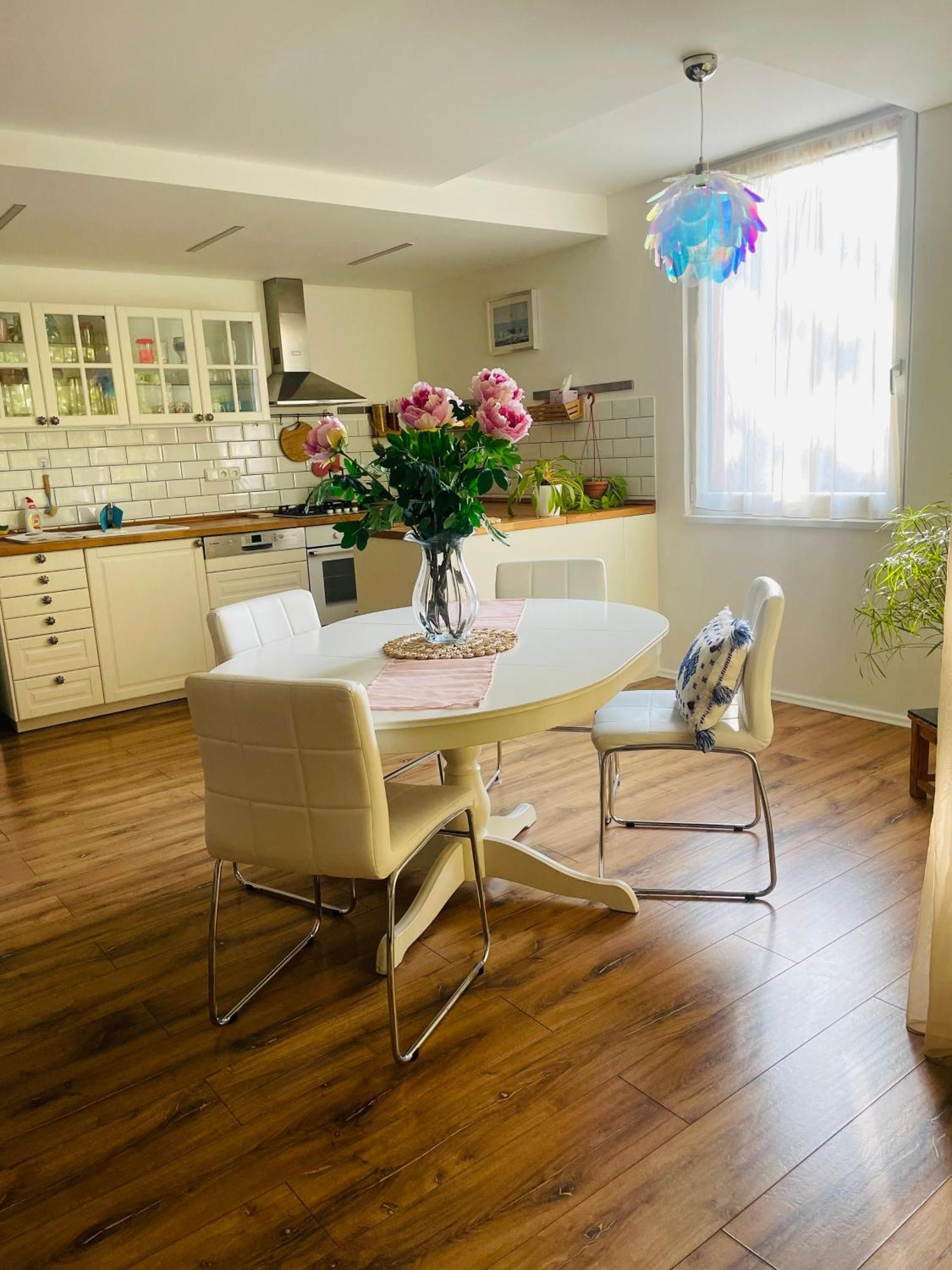 70M2 Romantic Living In The Old Town With Garden Bratislava Eksteriør billede